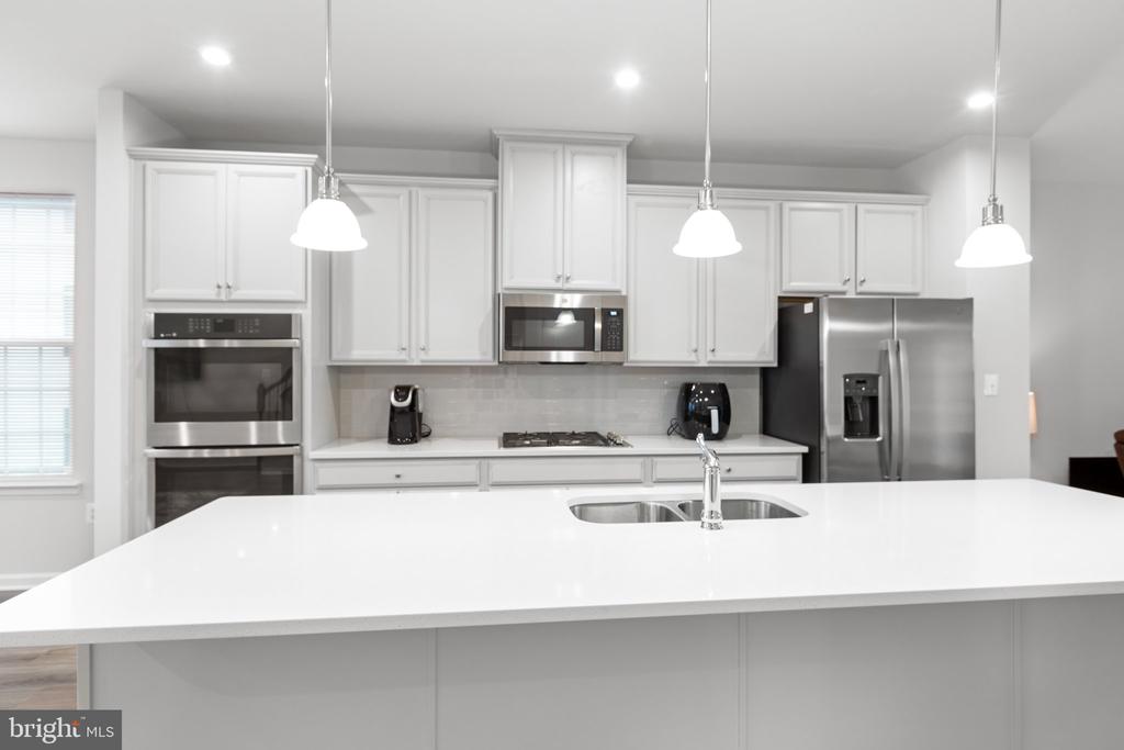 1136 Dovetail Cir