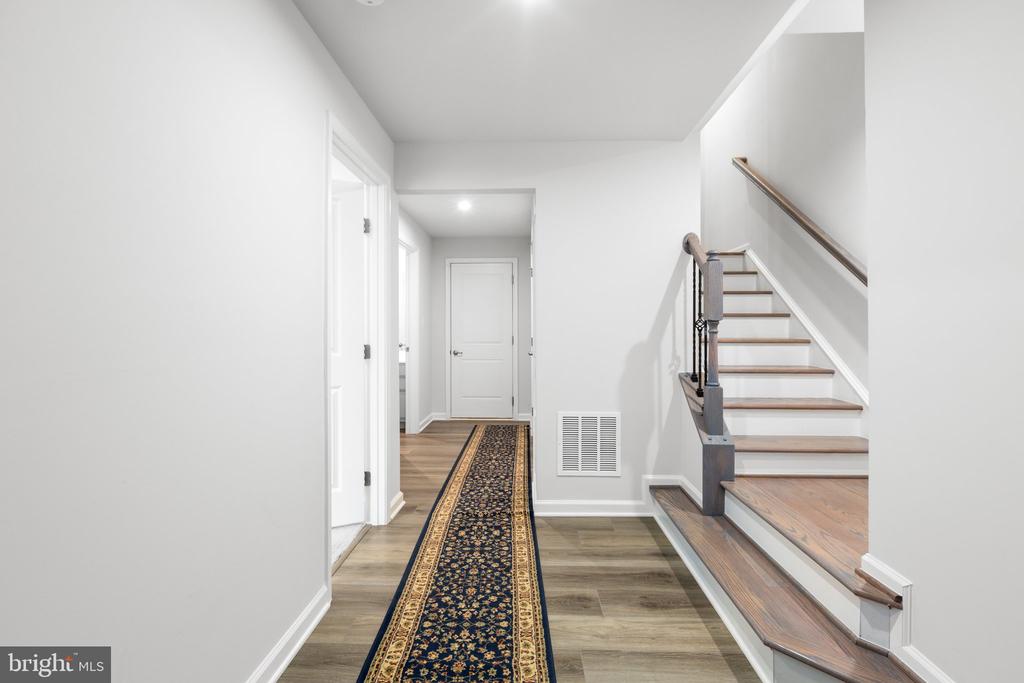 1136 Dovetail Cir