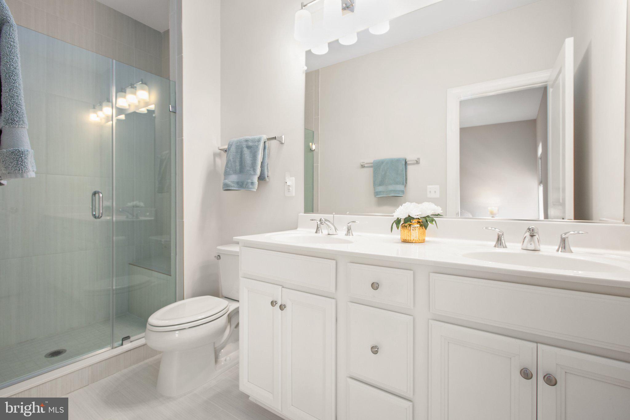 1827 Sag Harbor Ln