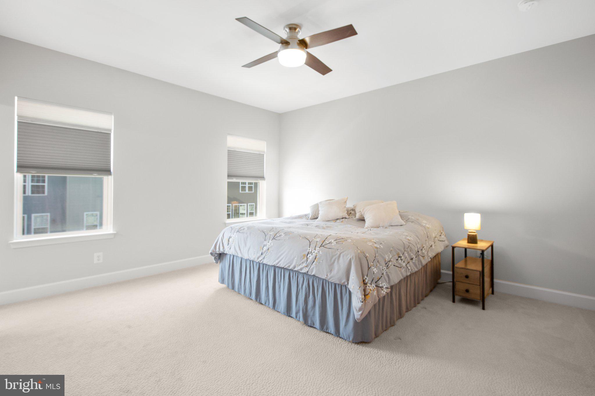 1827 Sag Harbor Ln