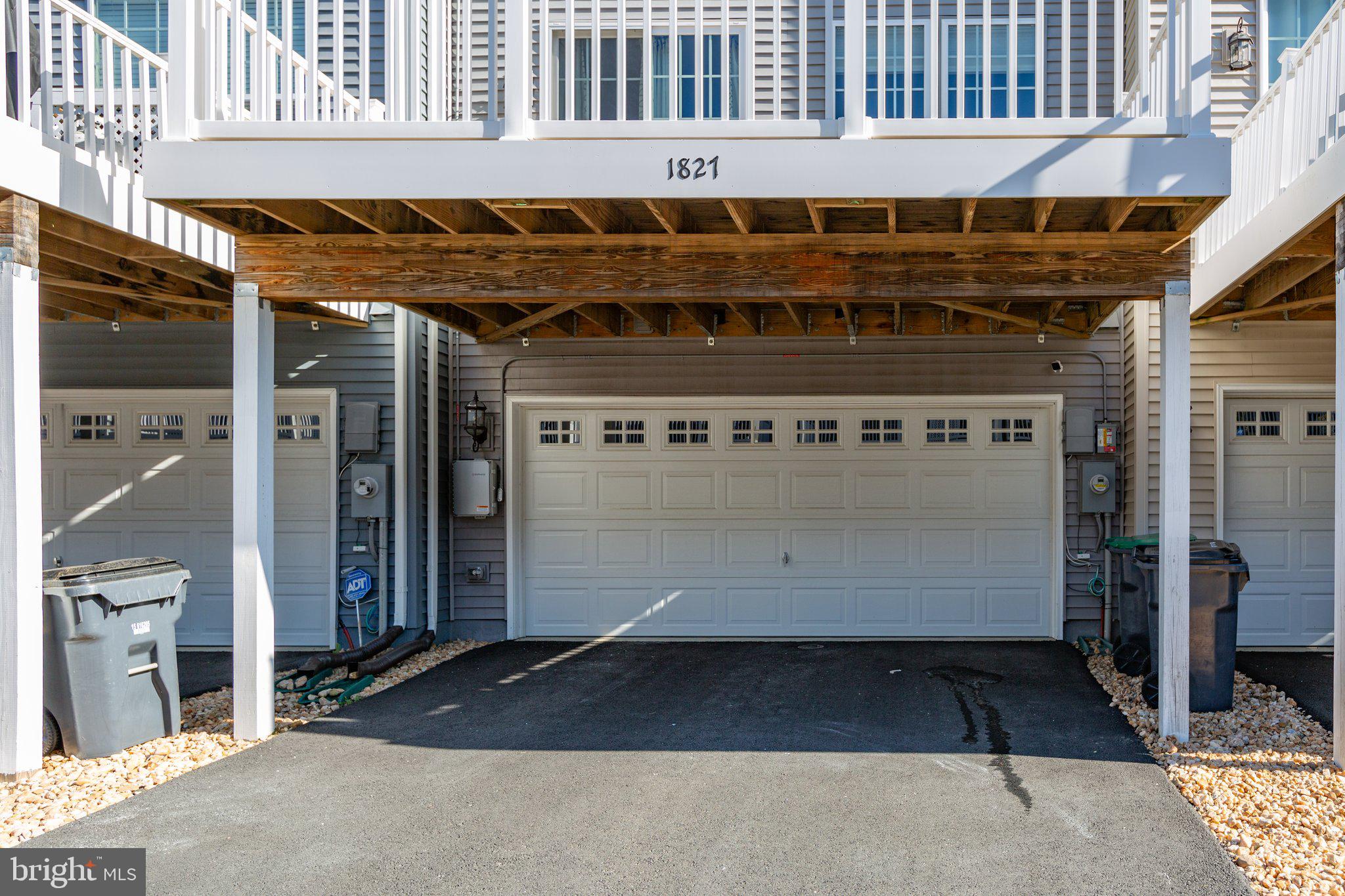 1827 Sag Harbor Ln
