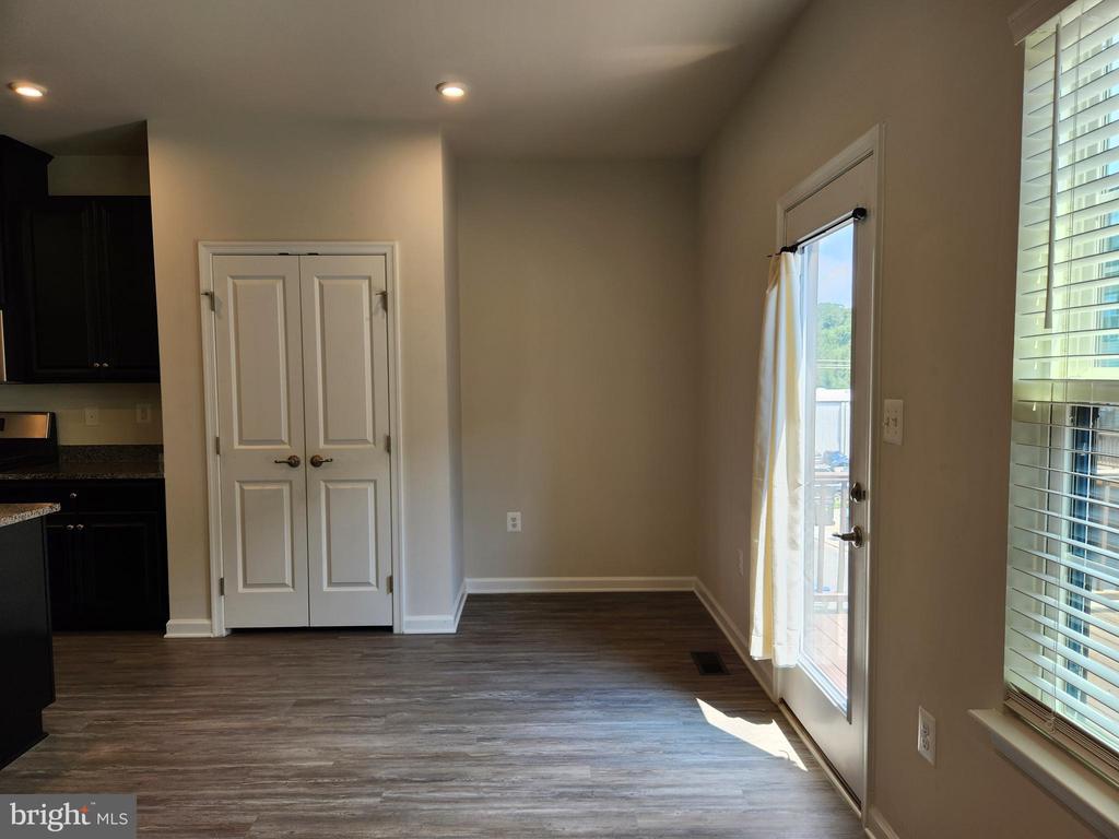 1315 TRESTLE DR