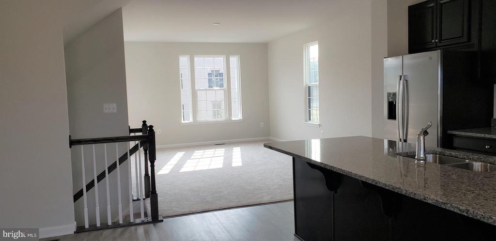 1315 TRESTLE DR