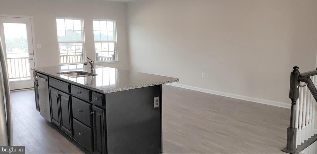 1315 TRESTLE DR
