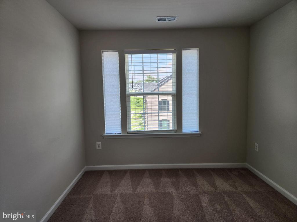 1315 TRESTLE DR