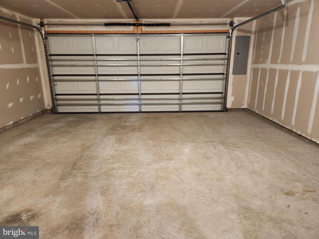 1315 TRESTLE DR