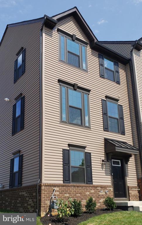 1315 TRESTLE DR
