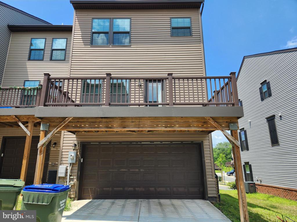 1315 TRESTLE DR
