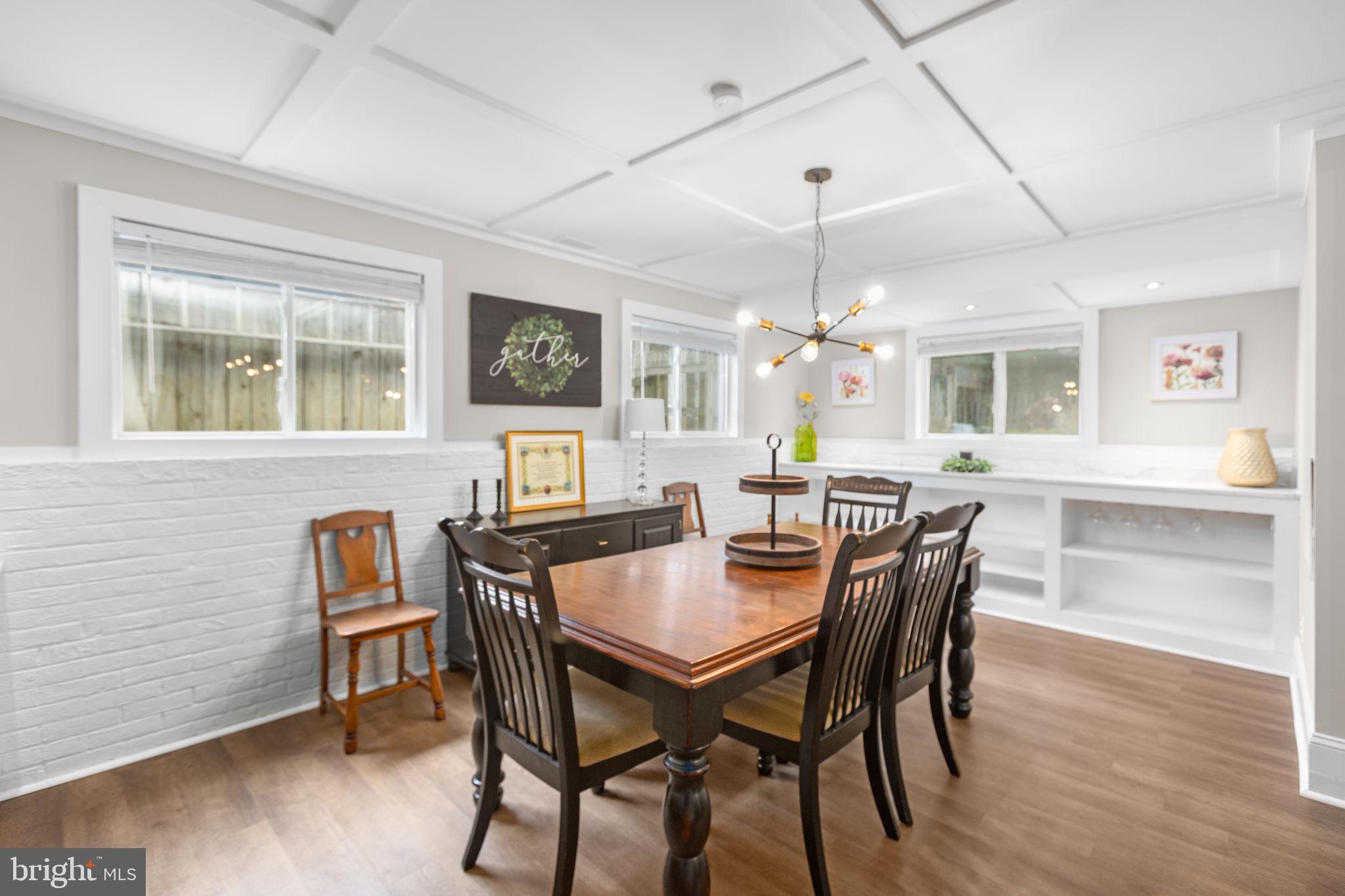 3 Warfield Pl