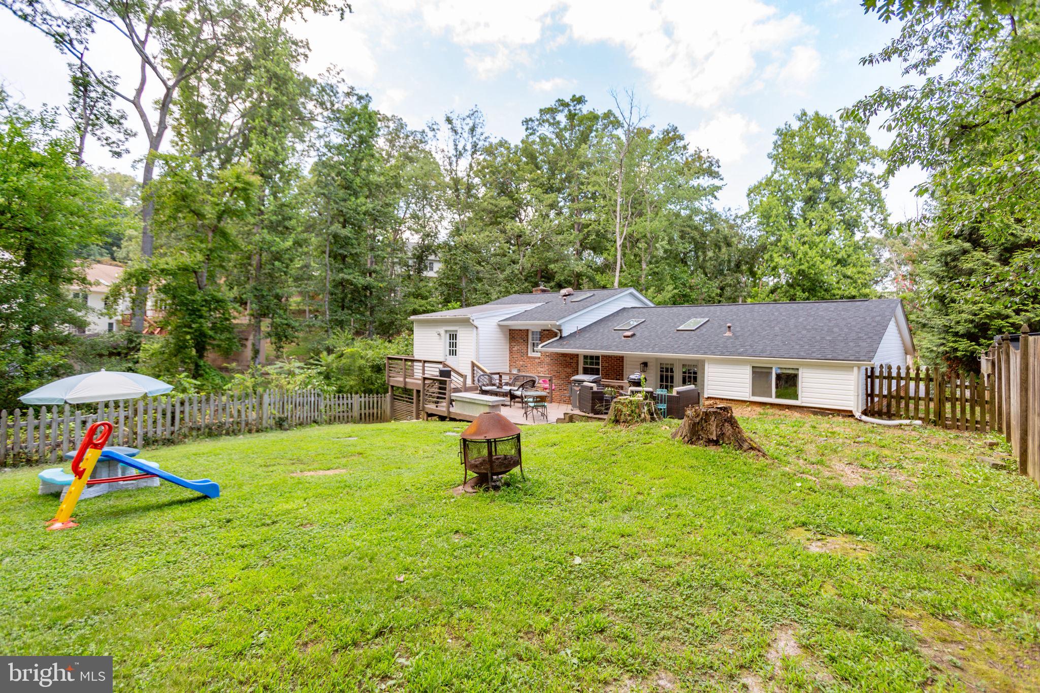 3 Warfield Pl