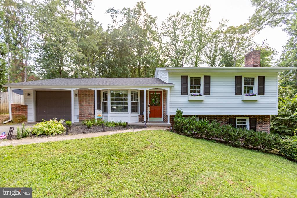 3 Warfield Pl