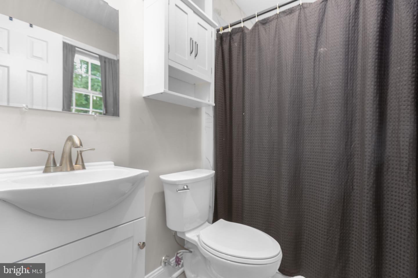 3 Warfield Pl