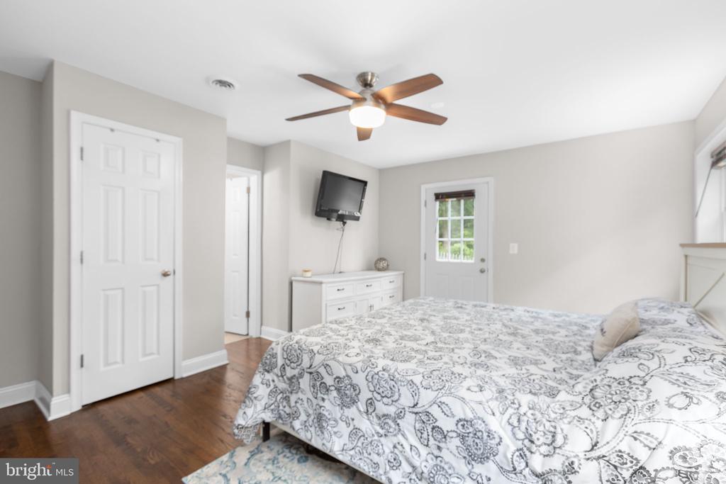 3 Warfield Pl