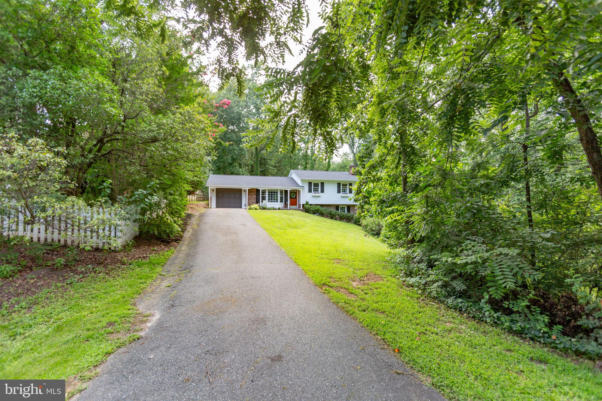 3 Warfield Pl