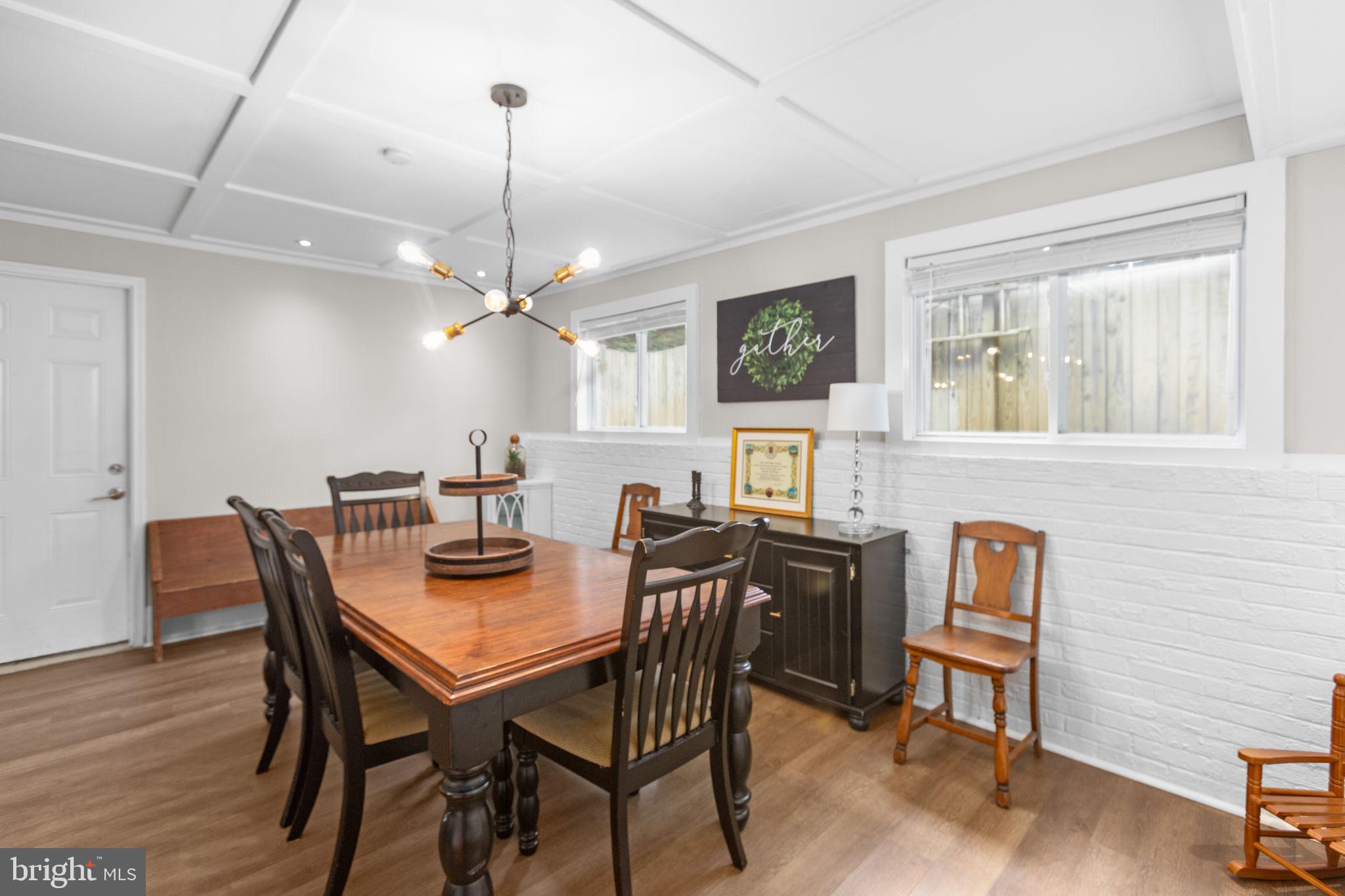 3 Warfield Pl