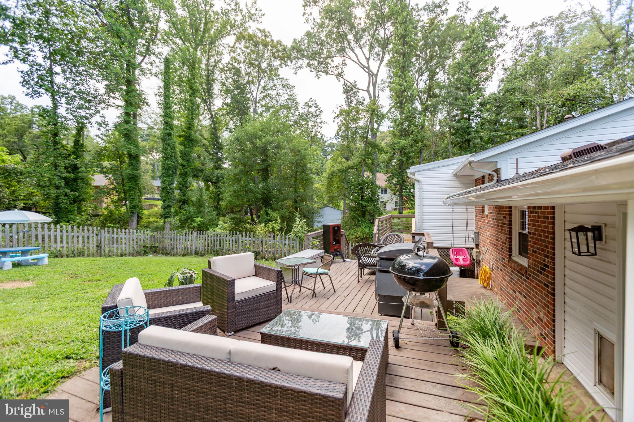 3 Warfield Pl