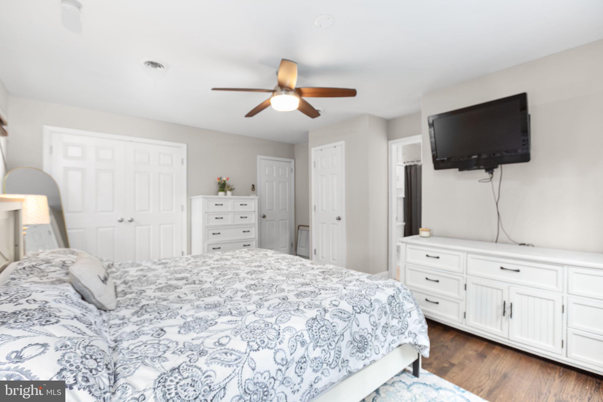 3 Warfield Pl