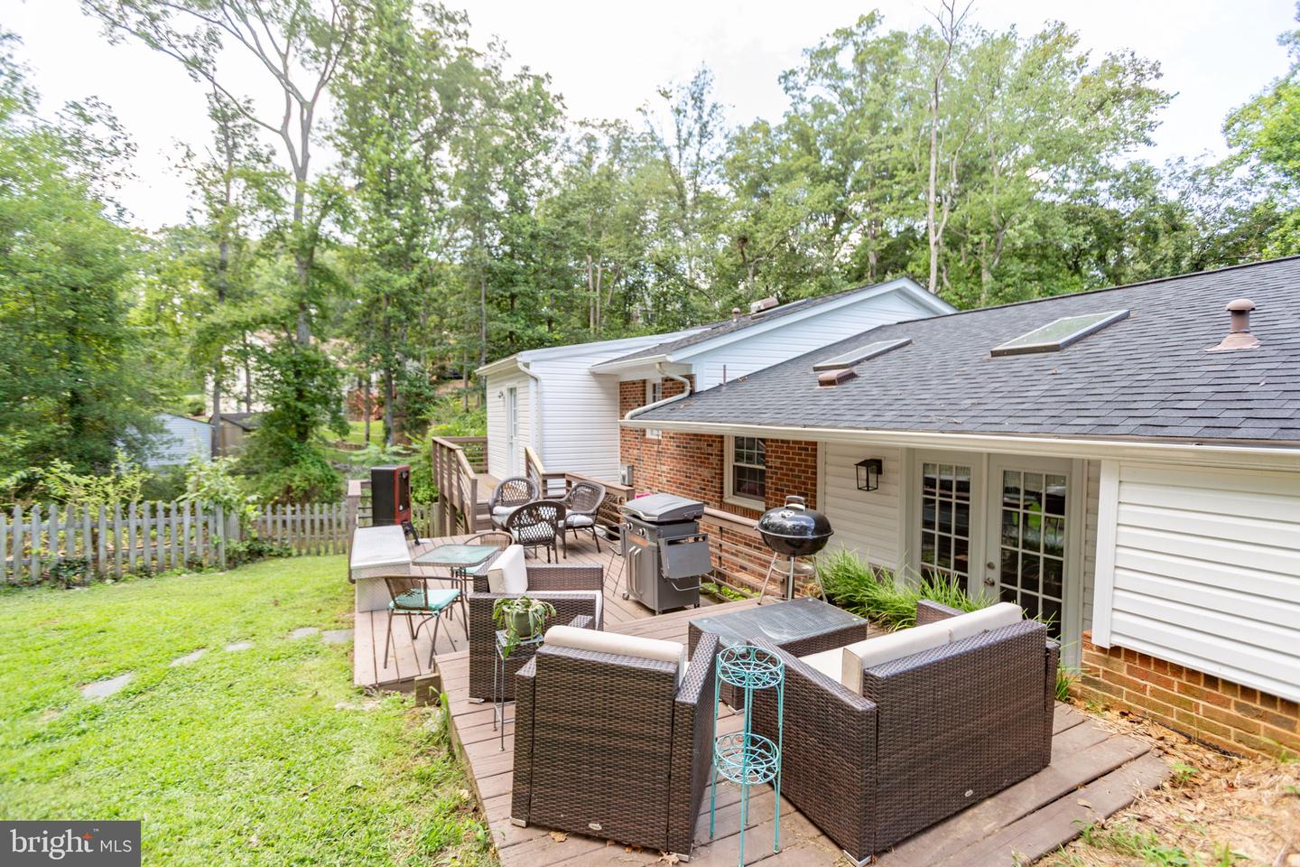 3 Warfield Pl