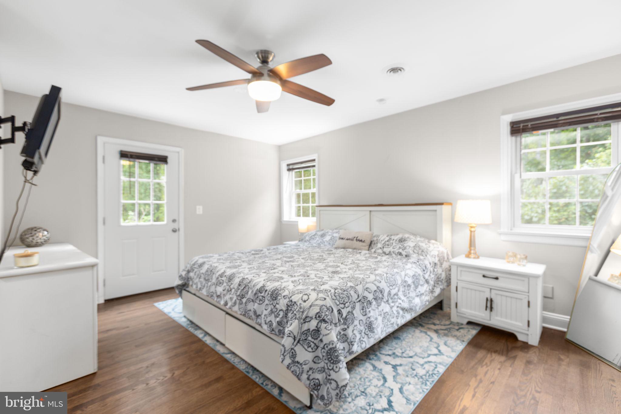 3 Warfield Pl