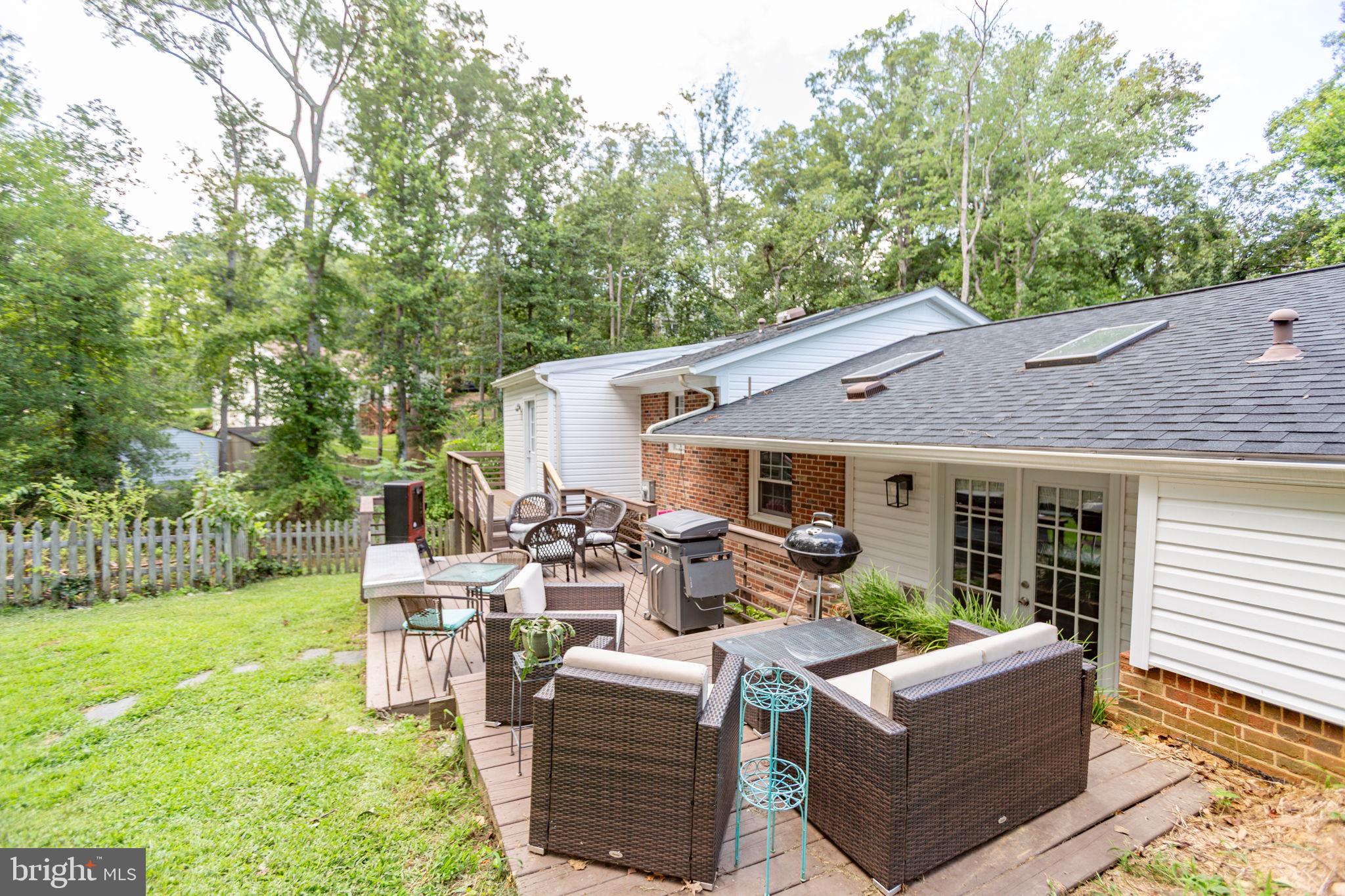 3 Warfield Pl