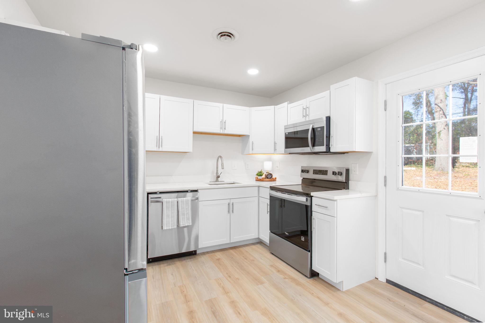 171 LONGSTREET AVENUE