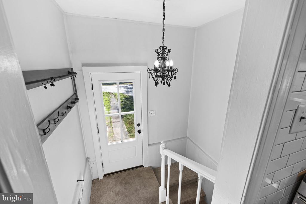 226 HILLCREST DRIVE