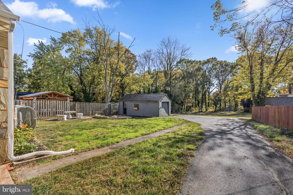 226 HILLCREST DRIVE