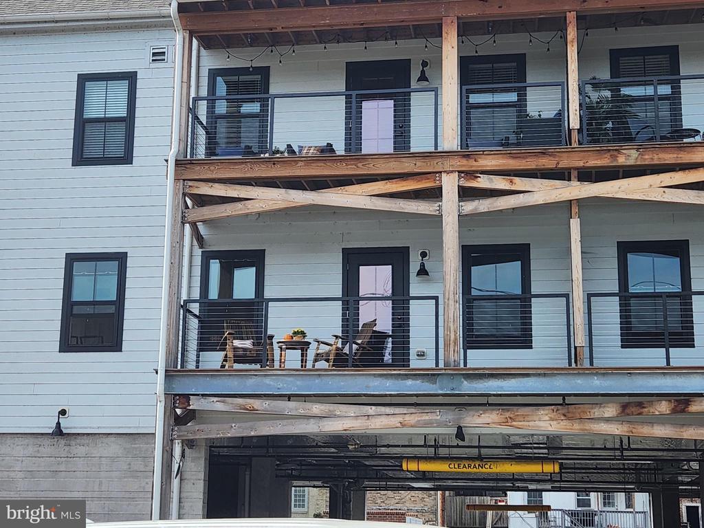 102 HANOVER STREET