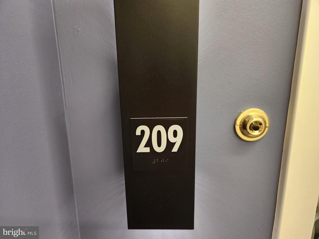 102 HANOVER STREET