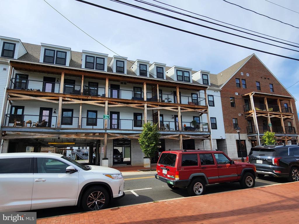 102 HANOVER STREET 407