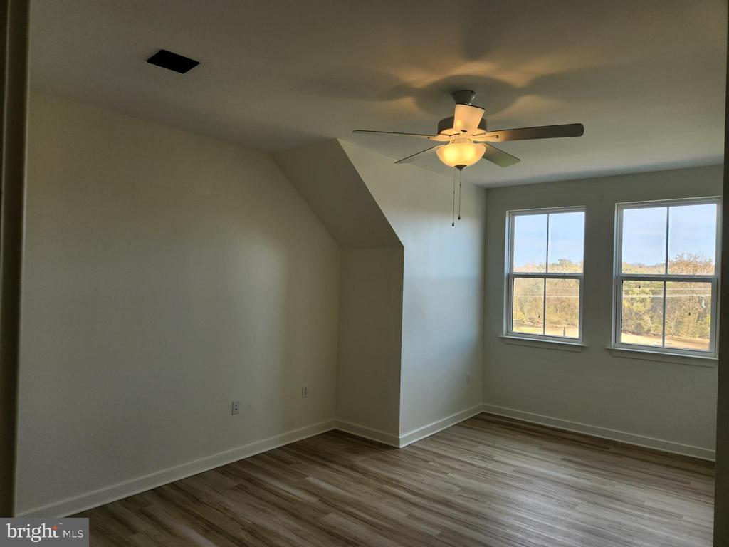 102 HANOVER STREET 407