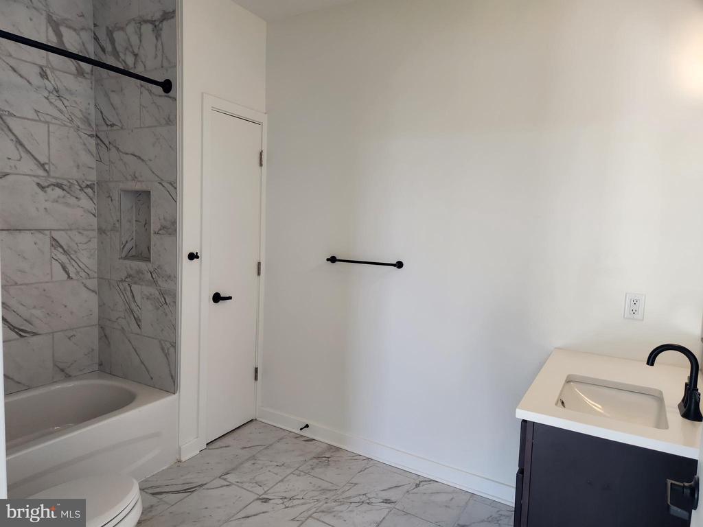 102 HANOVER STREET 407