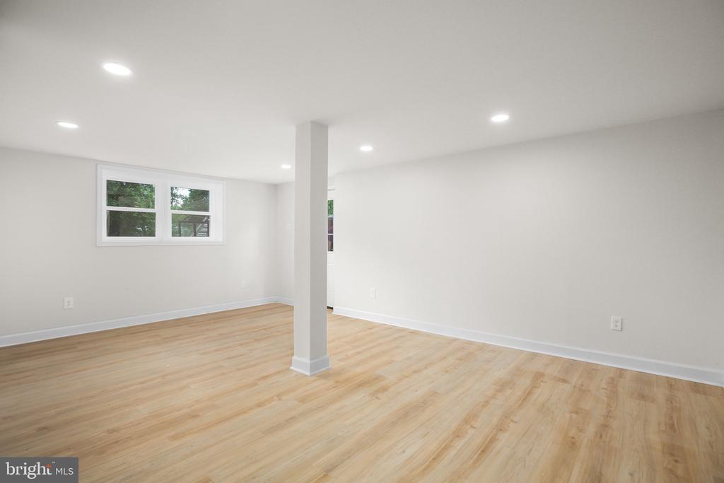 171 LONGSTREET AVENUE