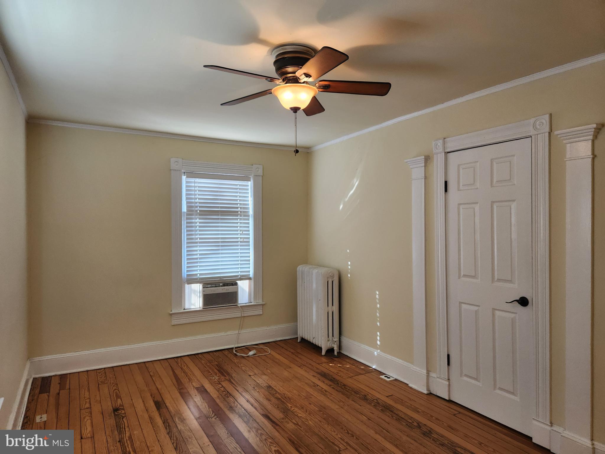 619 CAROLINE STREET 1/2