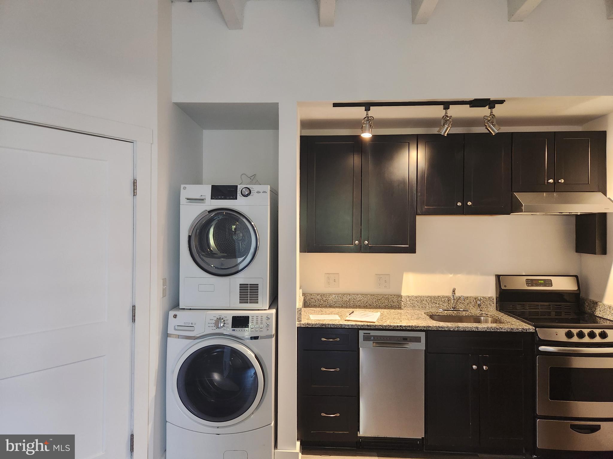 2201 PRINCESS ANNE STREET 205