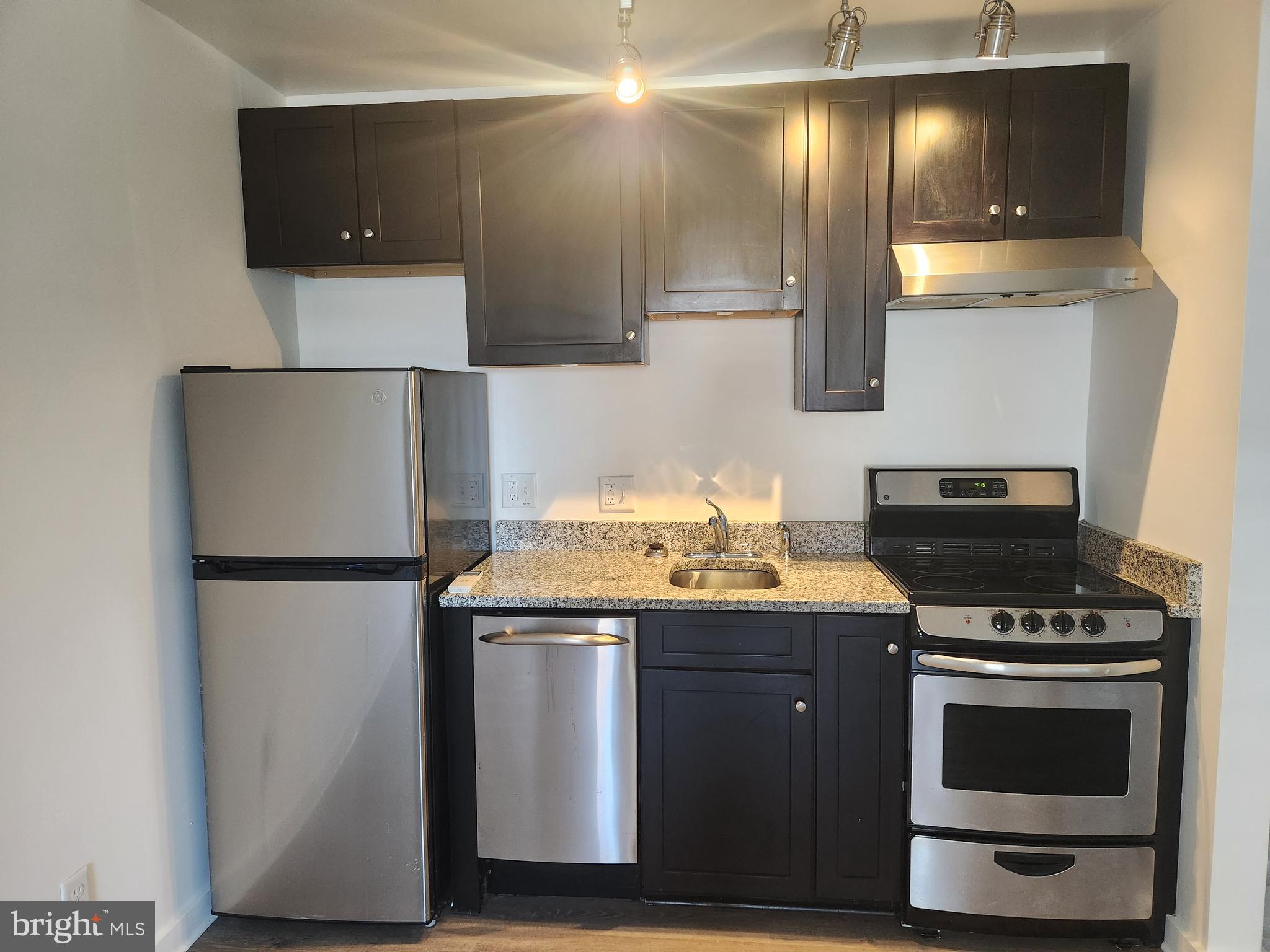 2201 PRINCESS ANNE STREET 203