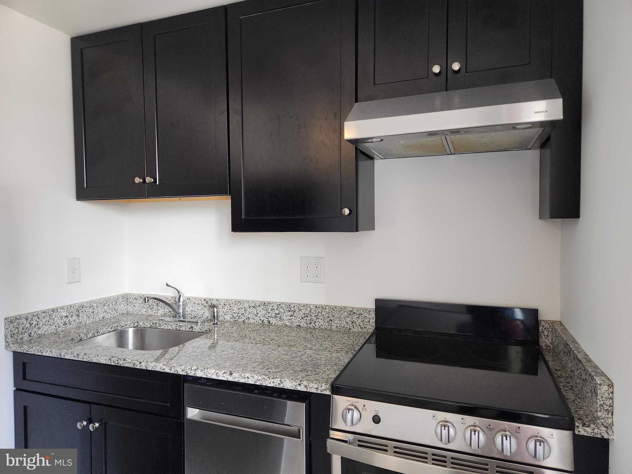 2205 PRINCESS ANNE STREET 200