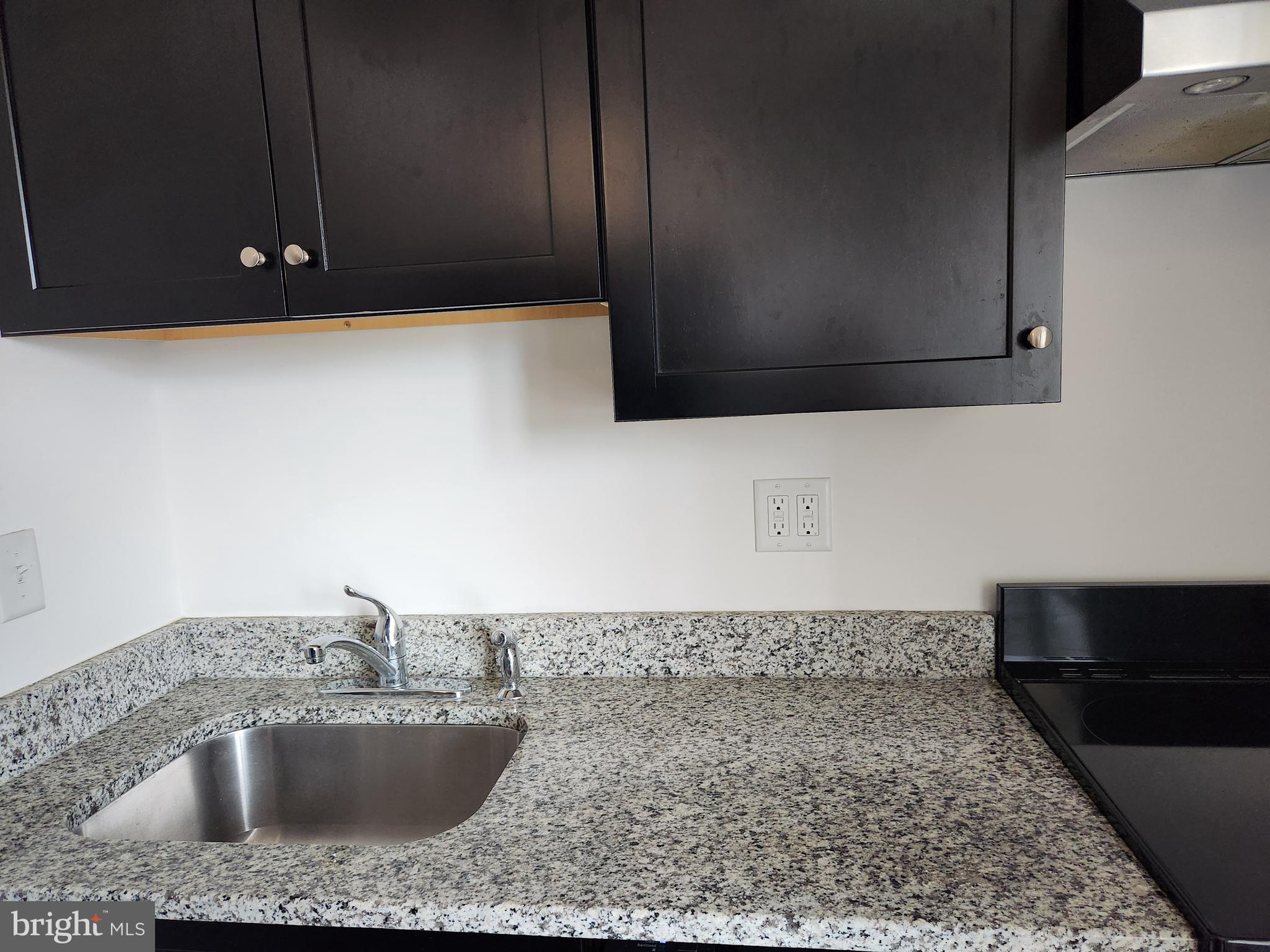 2205 PRINCESS ANNE STREET 200