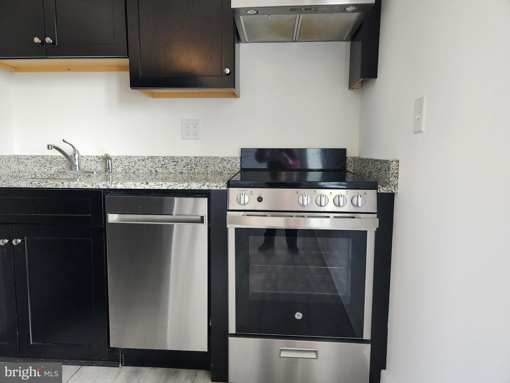 2205 PRINCESS ANNE STREET 200