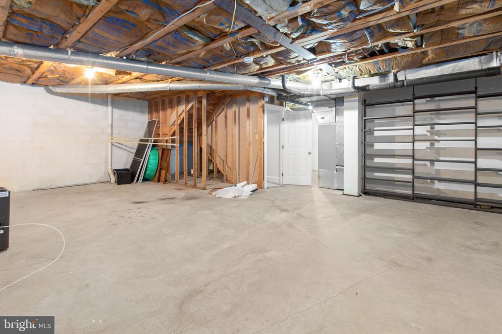 1011 CHARLES STREET C C