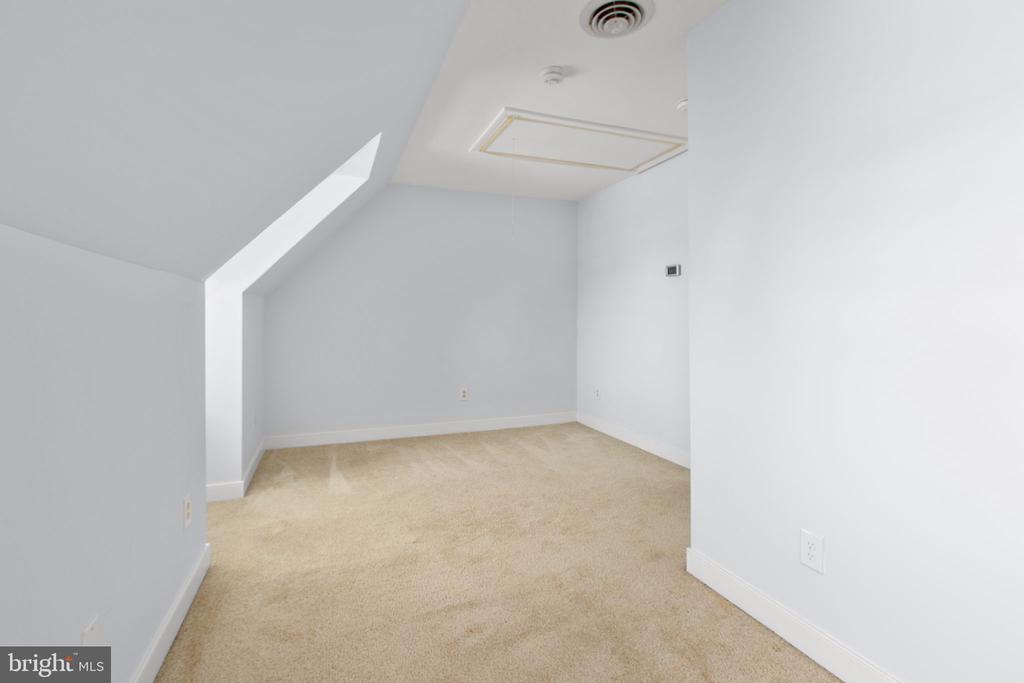 1011 CHARLES STREET C C