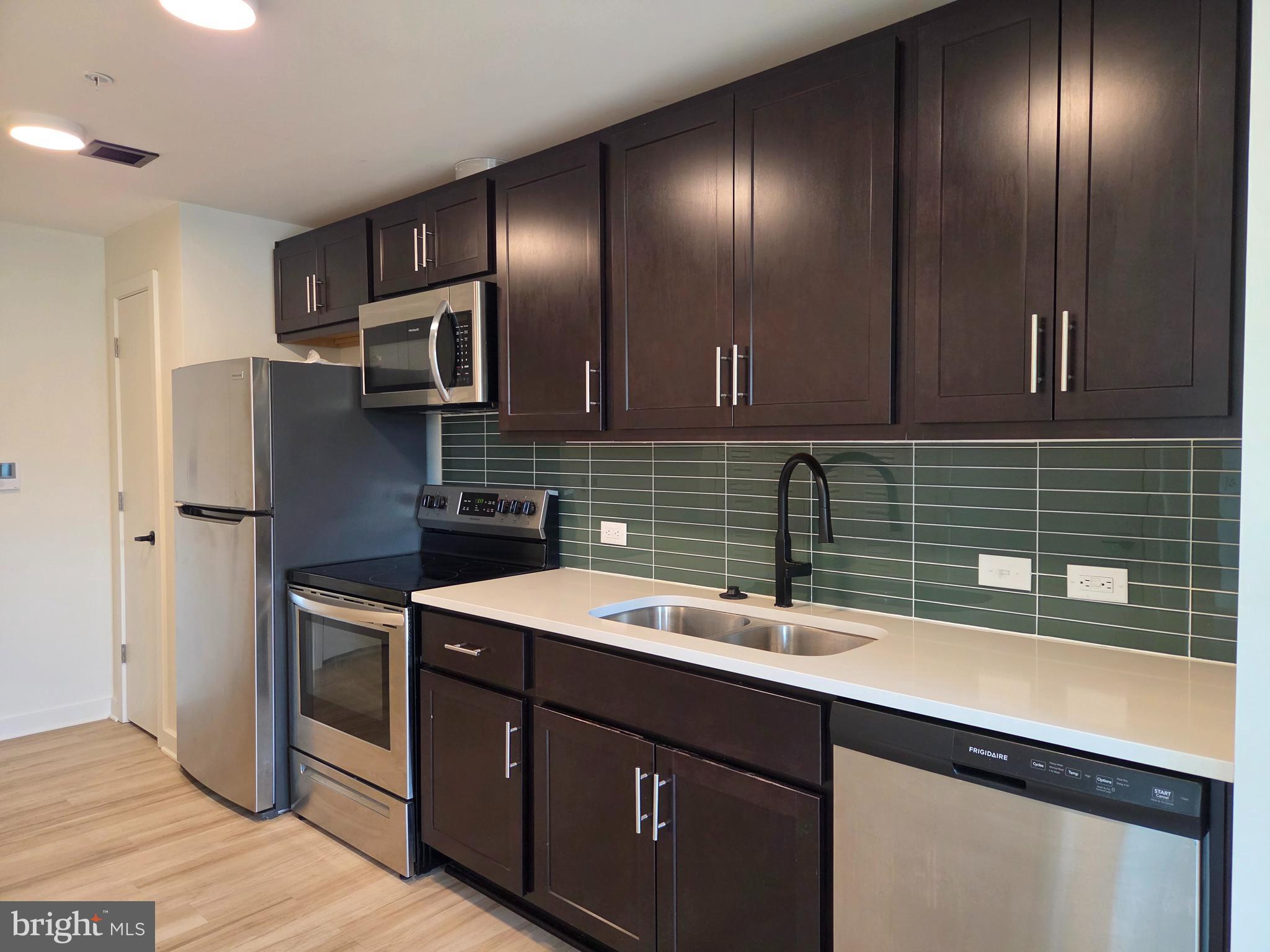 102 HANOVER STREET 302