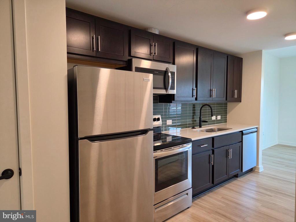 102 HANOVER STREET 302