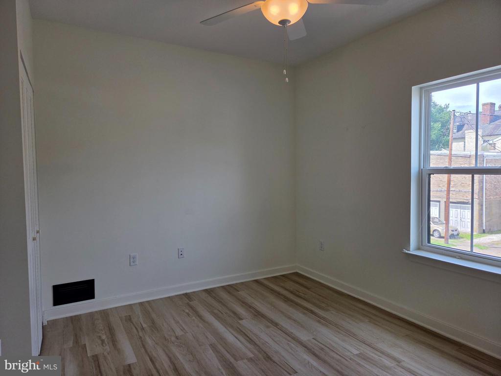 102 HANOVER STREET 208