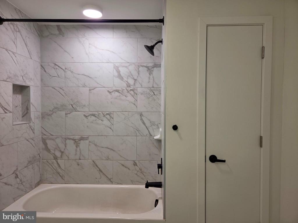 102 HANOVER STREET 208