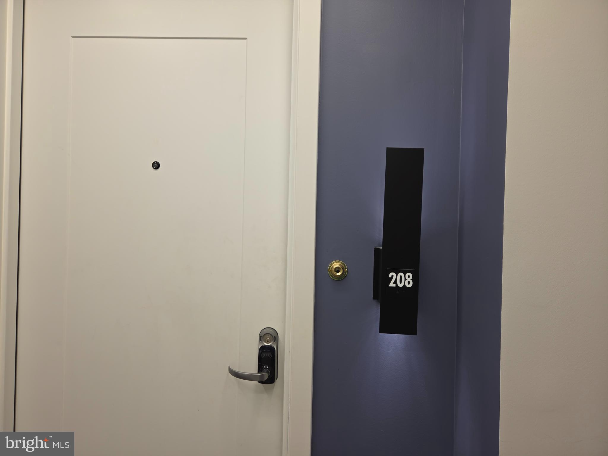 102 HANOVER STREET 208