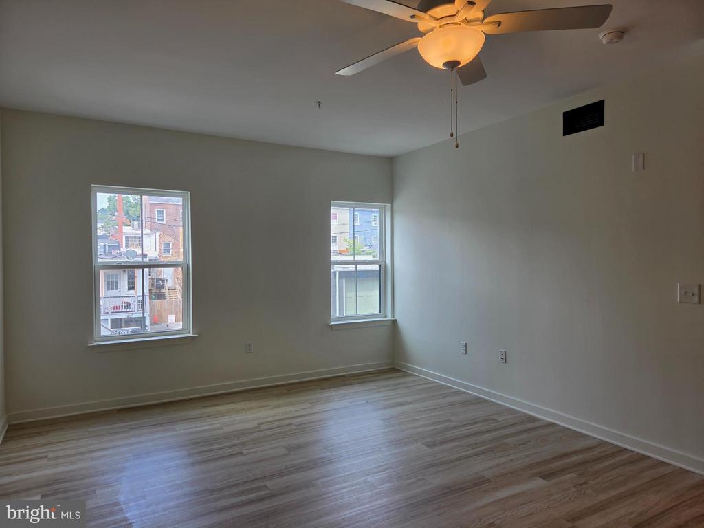 102 HANOVER STREET 208