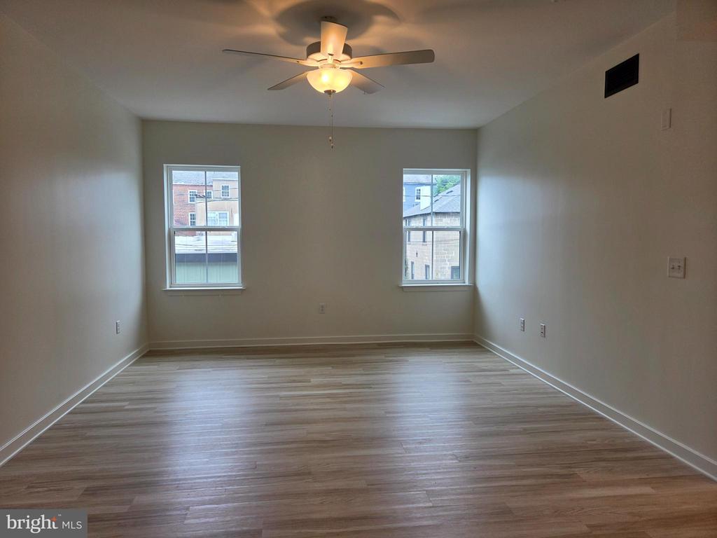 102 HANOVER STREET 204