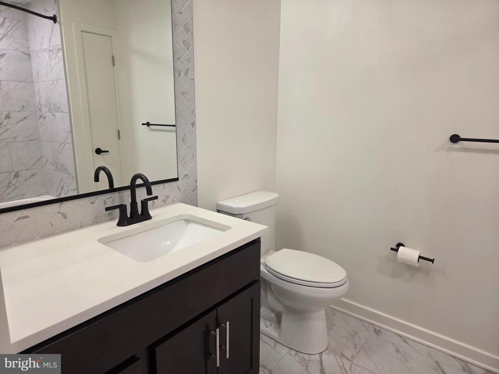 102 HANOVER STREET 204