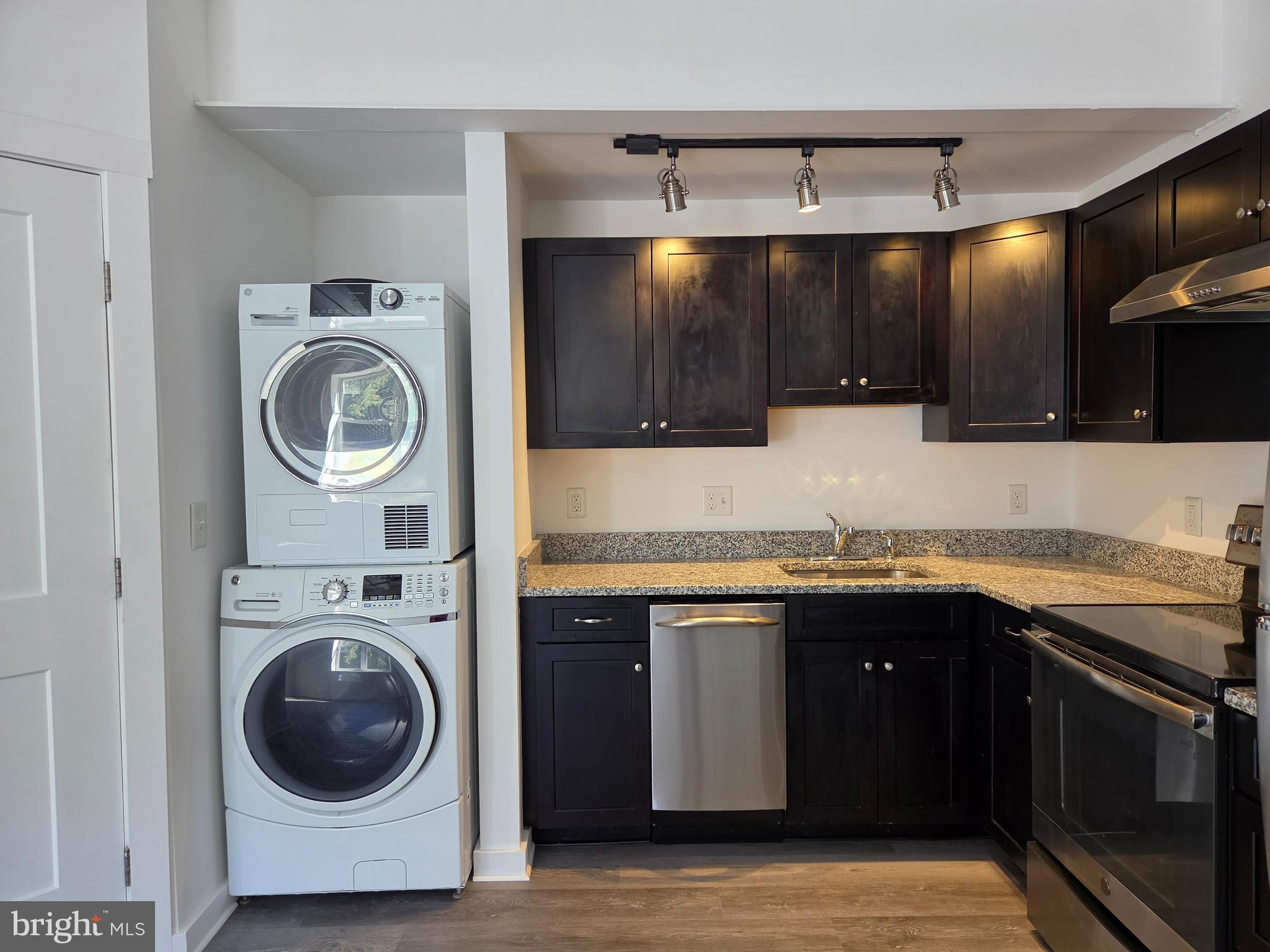 2201 PRINCESS ANNE STREET 100